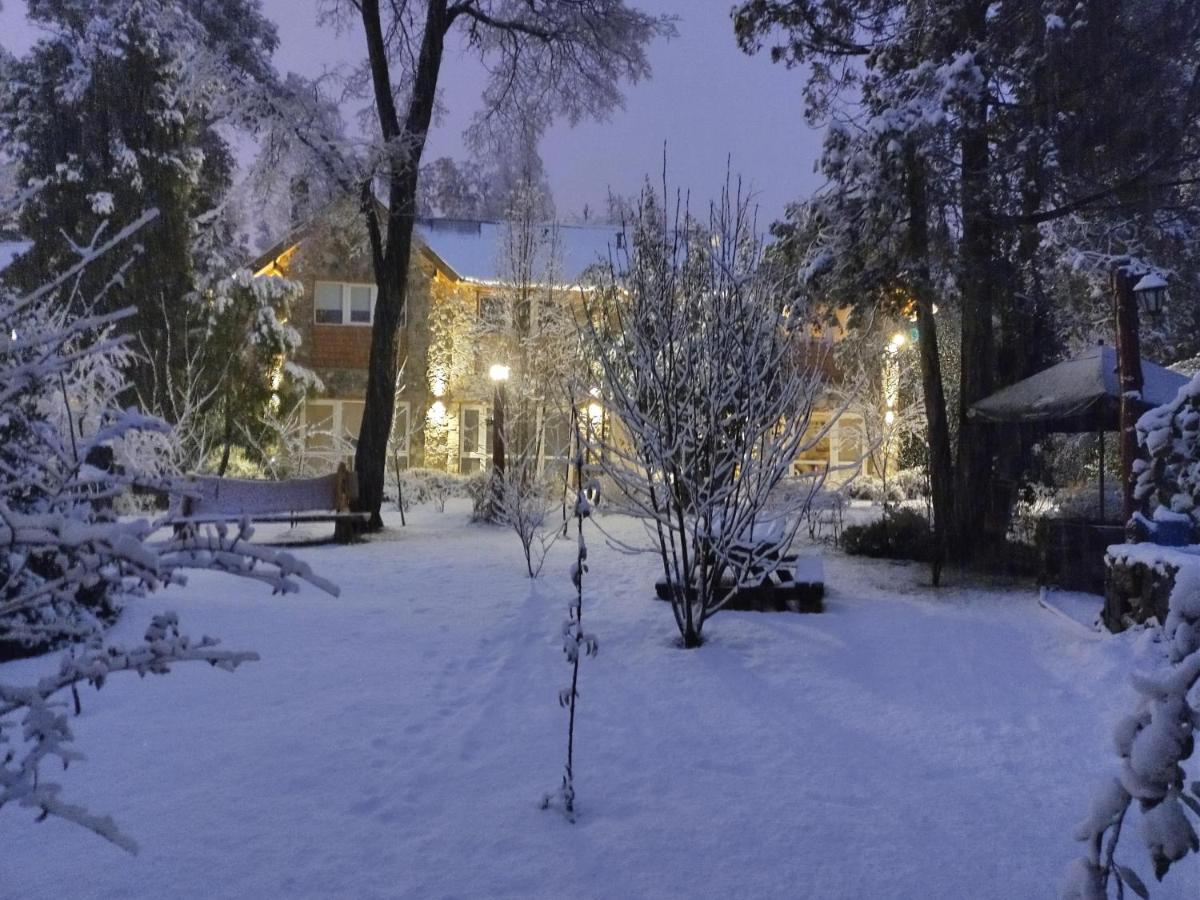 Hosteria Bajo Cero Villa La Angostura Exteriér fotografie